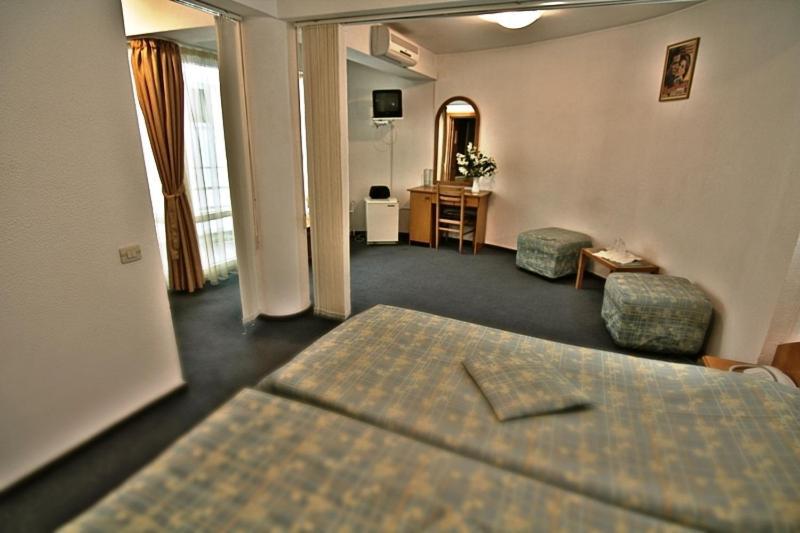 Hotel Star Piteşti Zimmer foto